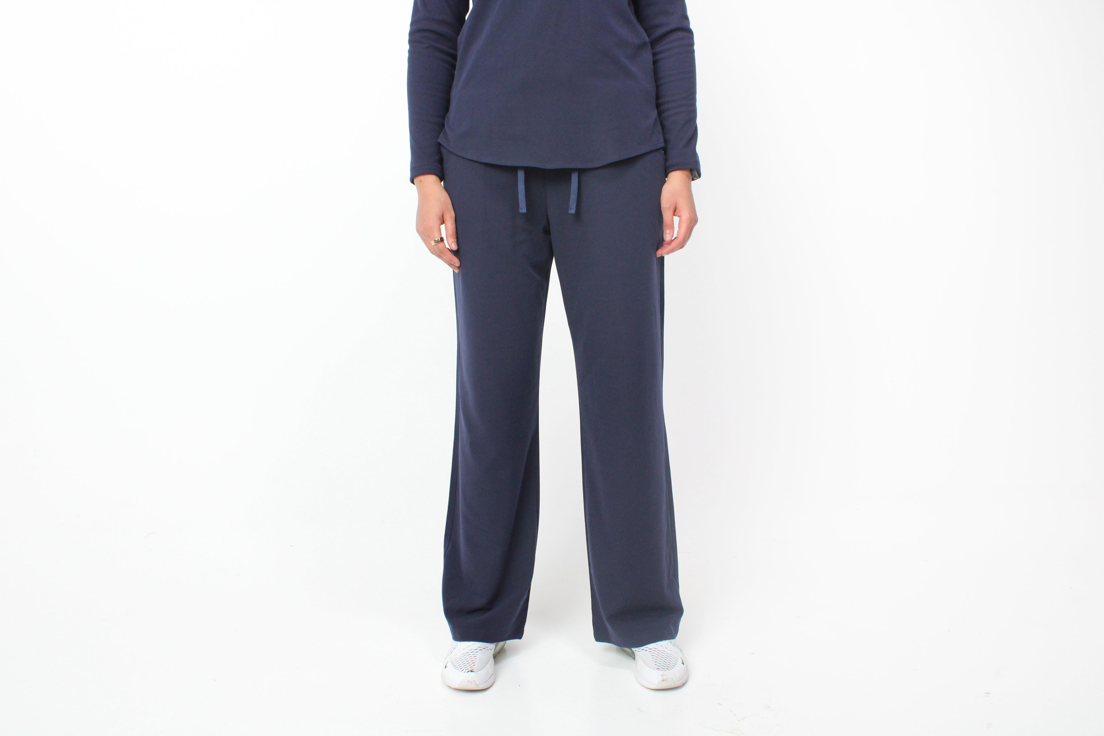 MODSCRUB Wide-Leg Performance Pant